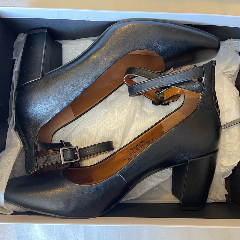NWT Halston heels